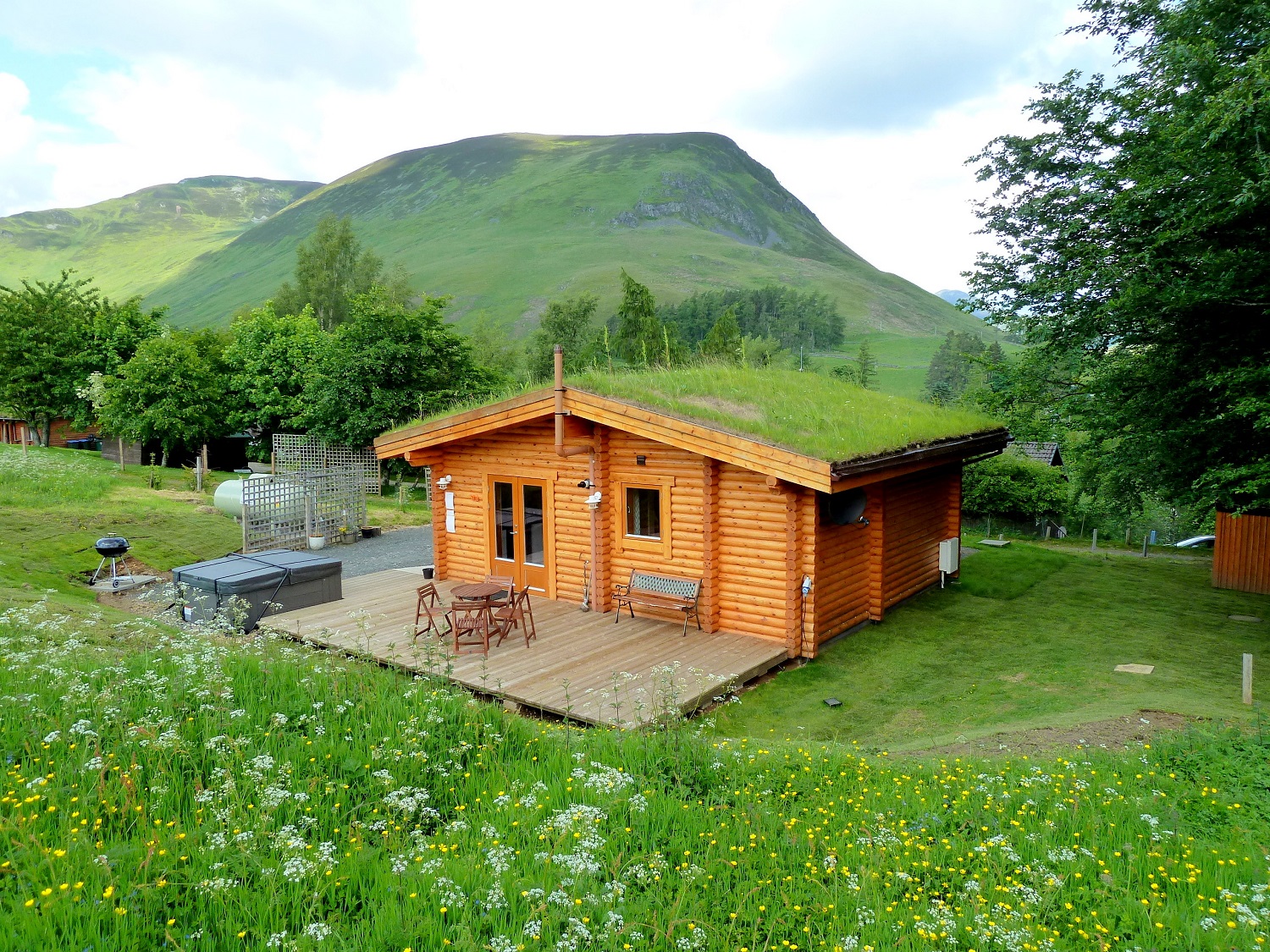 Scotsview Log Cabin