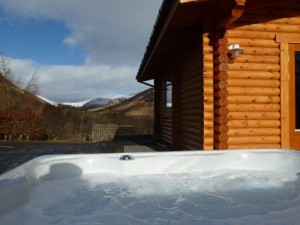Scotsview Log Cabin Hot Tub 2