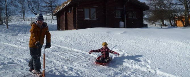 Glenbeag Log Cabin Snow Fun