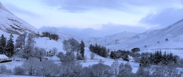 A peaceful white morning at glenbeag